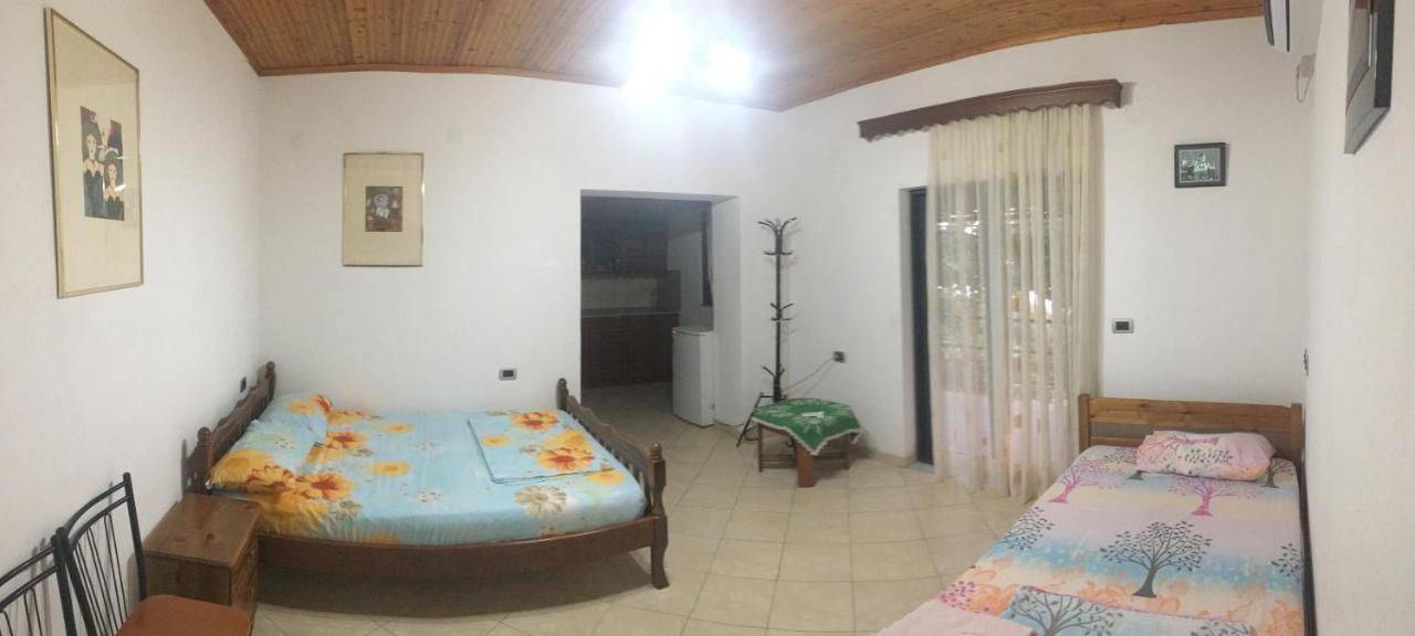Romeo'S Guest House 2 Piqeras Exterior foto